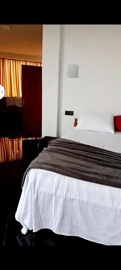 Qiqi Airport Villa Katunayaka Dış mekan fotoğraf